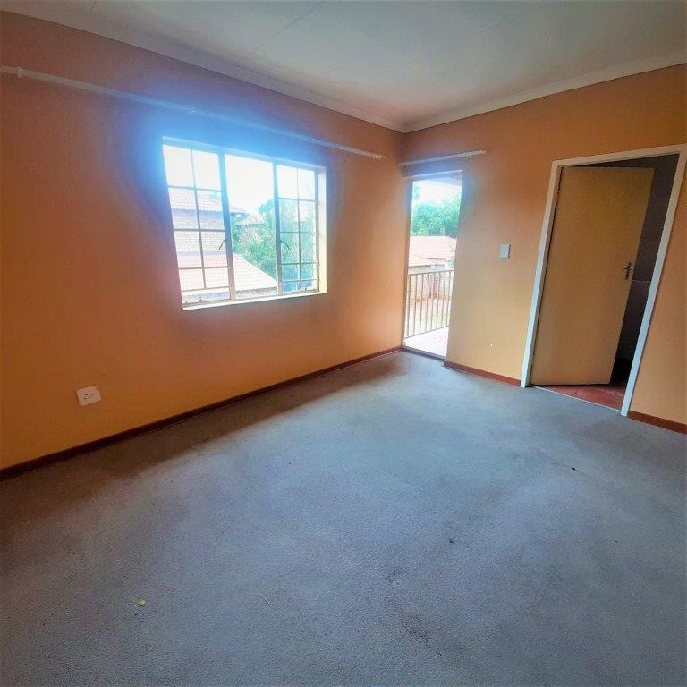 3 Bedroom Property for Sale in Waterval East North West